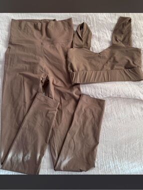 NORBA Taupe Workout Set